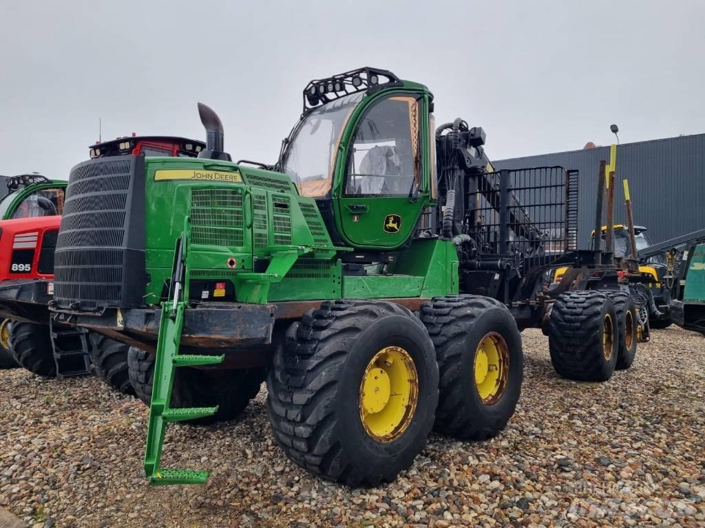 John Deere 1910 G Lesné traktory