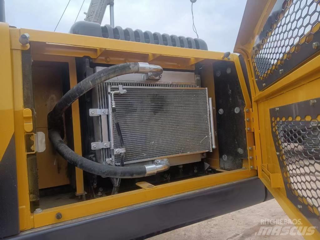 Volvo EC 240 DL Pásové rýpadlá