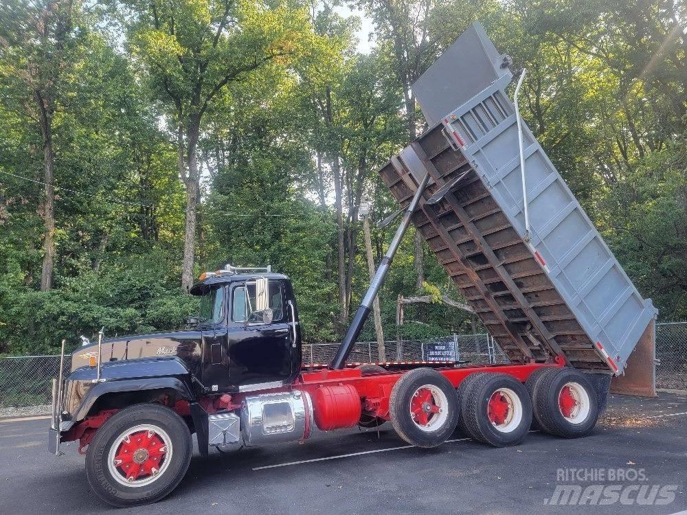 Mack RD688S Sklápače