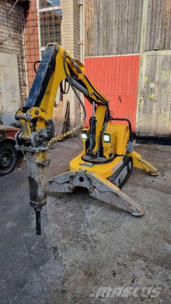 Brokk 90 Demolačné rýpadlá