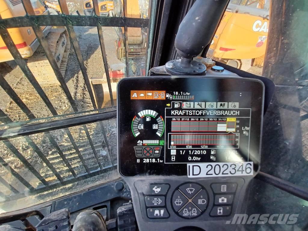 CASE CX 370 D Pásové rýpadlá