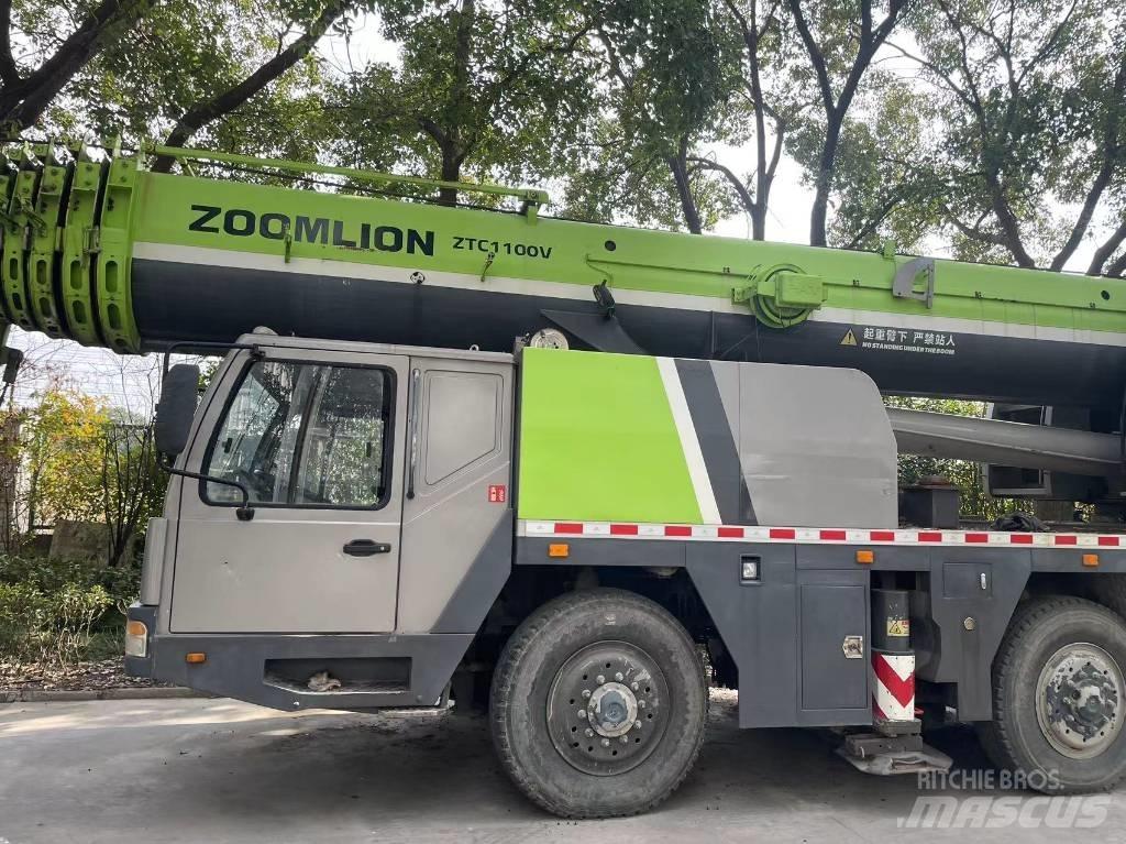 Zoomlion 110 Ton Univerzálne terénne žeriavy