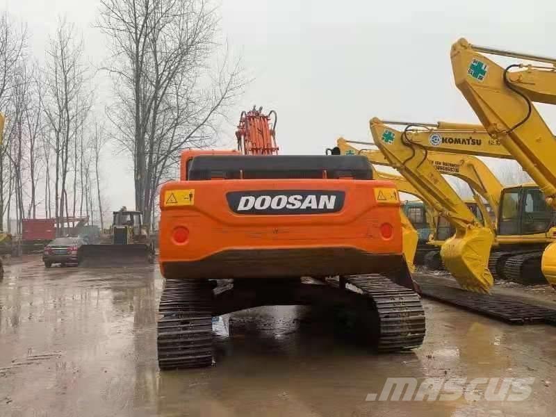 Doosan DX300LC Pásové rýpadlá