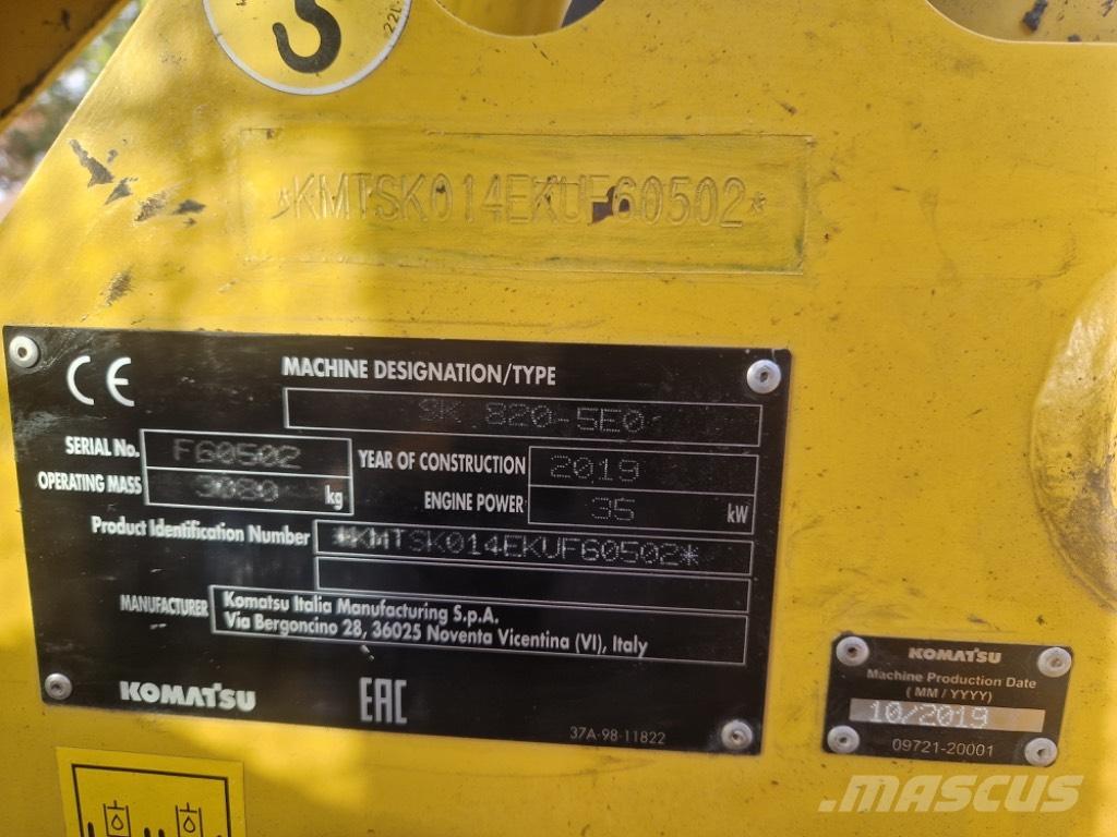 Komatsu SK 820-5 Šmykom riadené nakladače