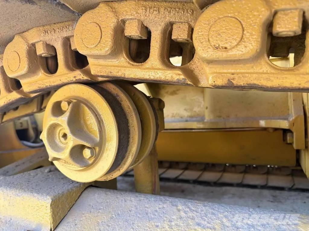 CAT D5C Pásové dozéry