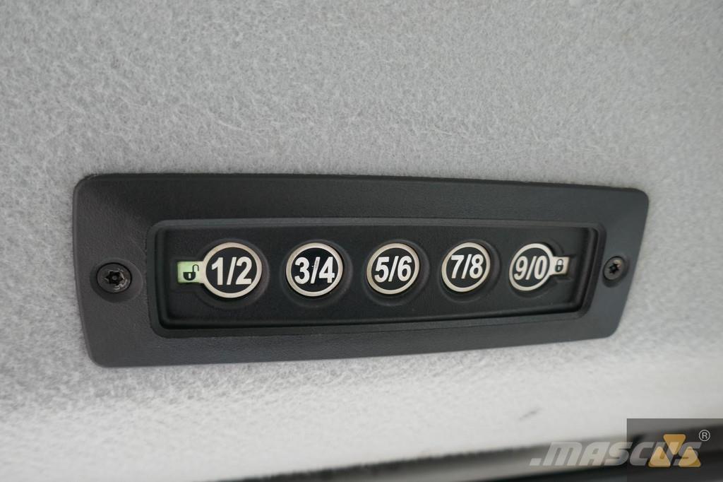 CAT 906M Kolesové nakladače