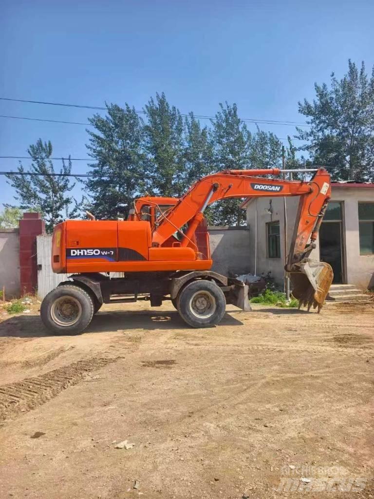 Doosan DH 150 W-7 Kolesové rýpadlá