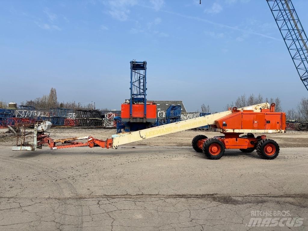 Aichi SP 21 AJ Teleskopické plošiny
