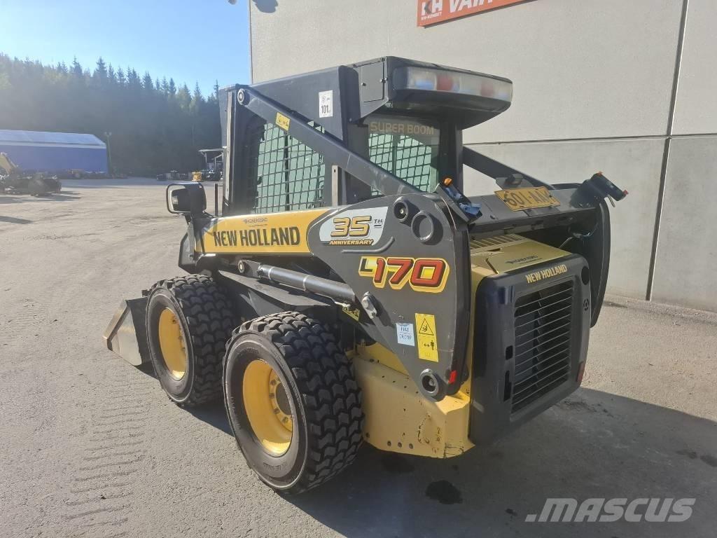 New Holland L 170 Šmykom riadené nakladače