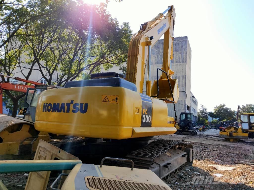 Komatsu PC300-7 Pásové rýpadlá
