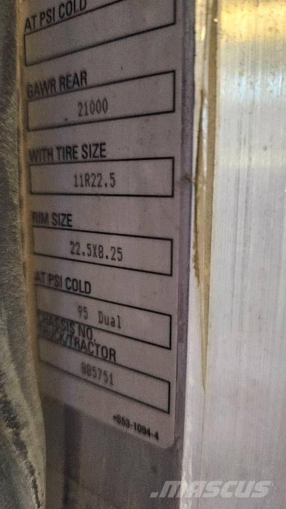 Peterbilt PB335 Cisternové nákladné vozidlá