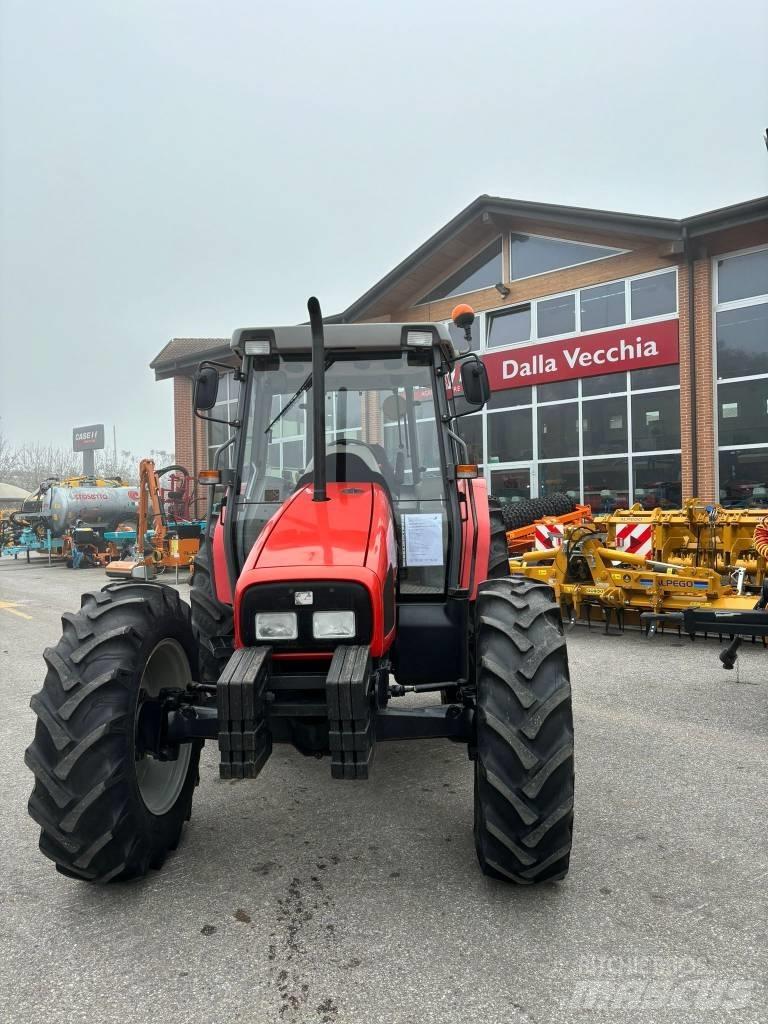 Massey Ferguson 4255 Traktory