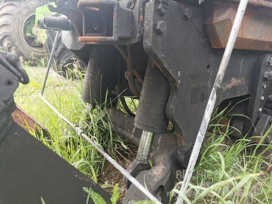 Valtra T 151 WOM Výložníky a lyžice