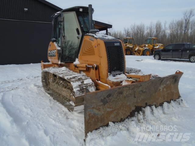 CASE 650 L Pásové dozéry