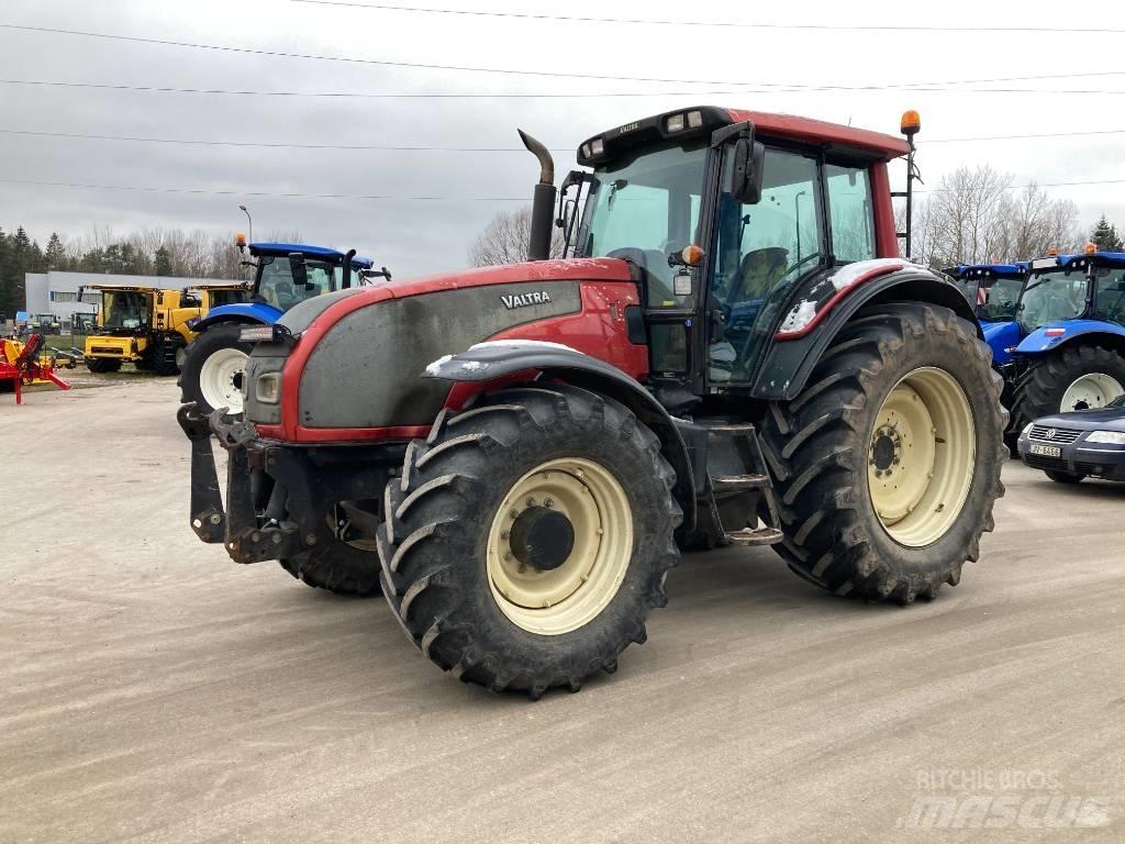 Valtra T 191 Traktory