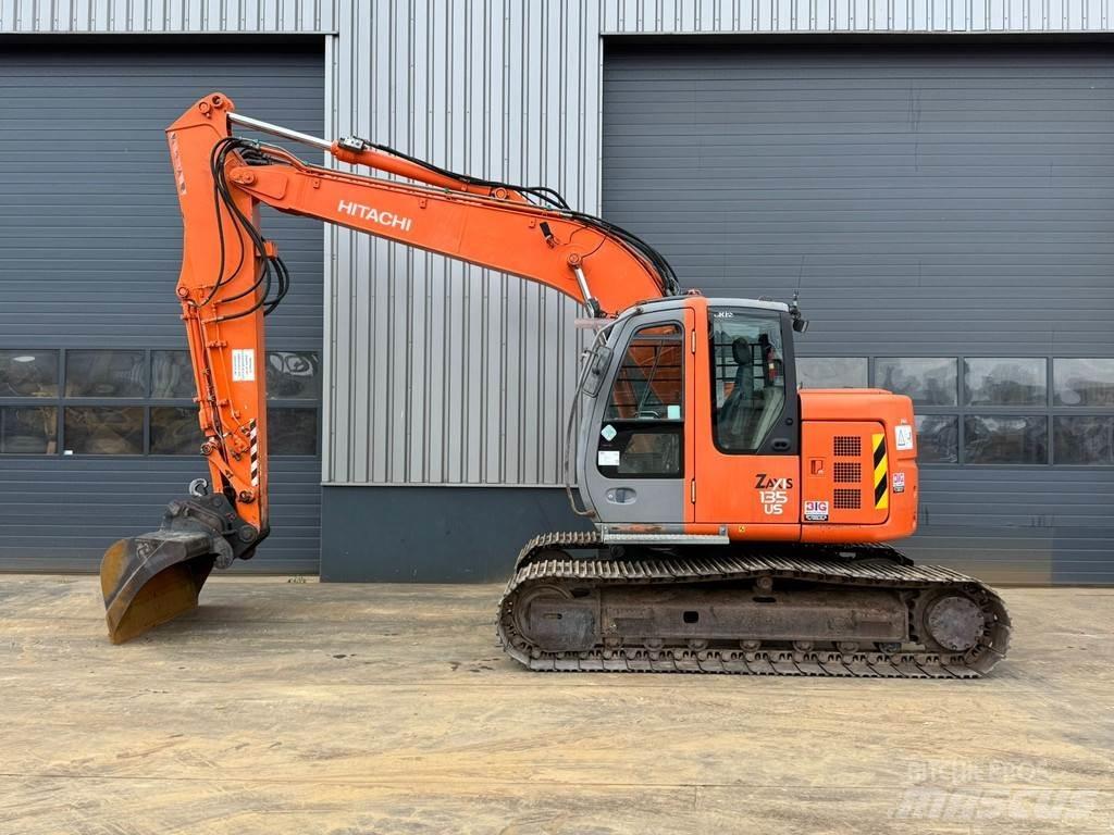 Hitachi ZX135US Špeciálne bagre