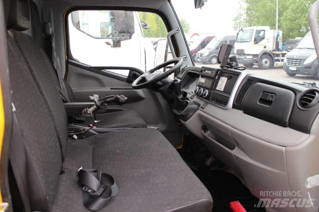 Fuso Canter 3.0 Hákový nosič kontajnerov