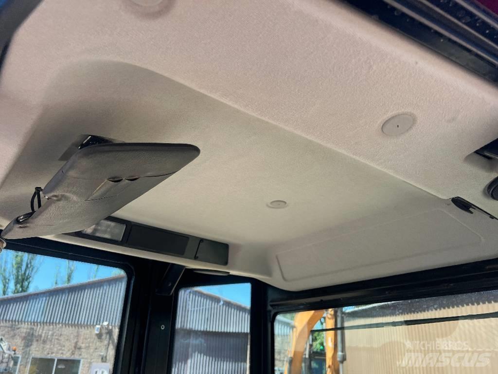 JCB 6 FT Stavebné sklápače