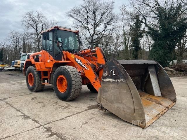 Doosan DL 200 Kolesové nakladače