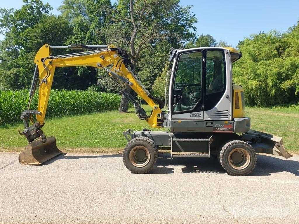 Wacker Neuson EW 65 Kolesové rýpadlá