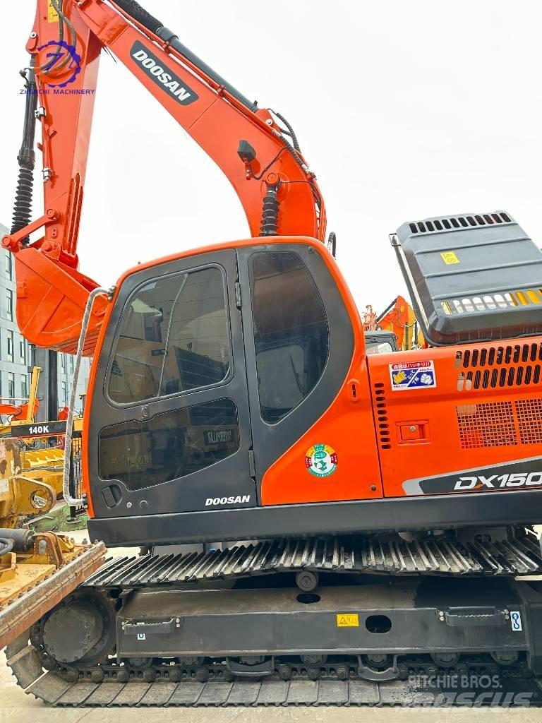 Doosan DX 150 Midi rýpadlá 7 t - 12 t