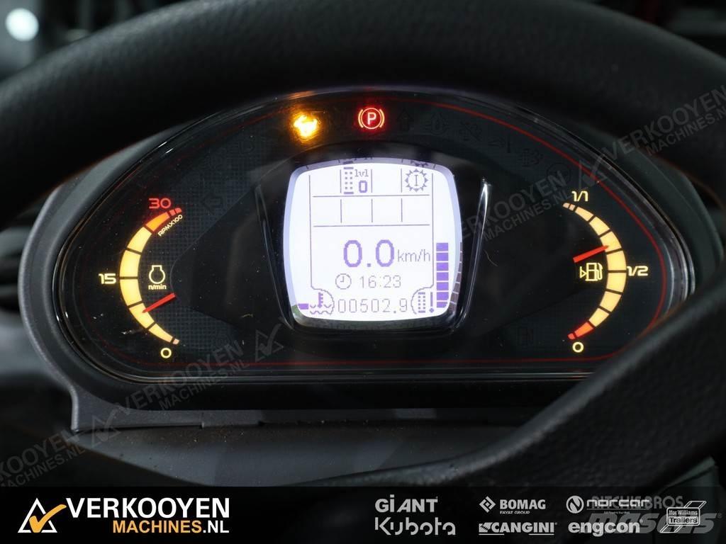 GiANT G5000 Kolesové nakladače