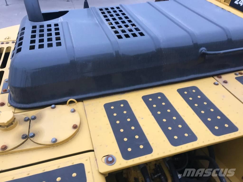 Komatsu PC 220-8 Pásové rýpadlá