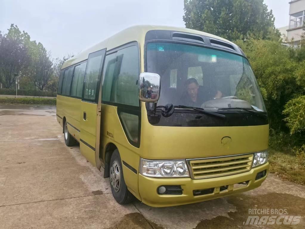 Toyota Coaster Medzimestské autobusy