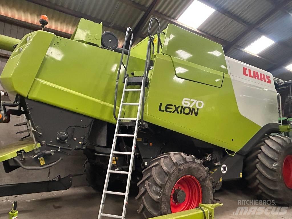 CLAAS Lexion 670 Kombinované zberacie stroje