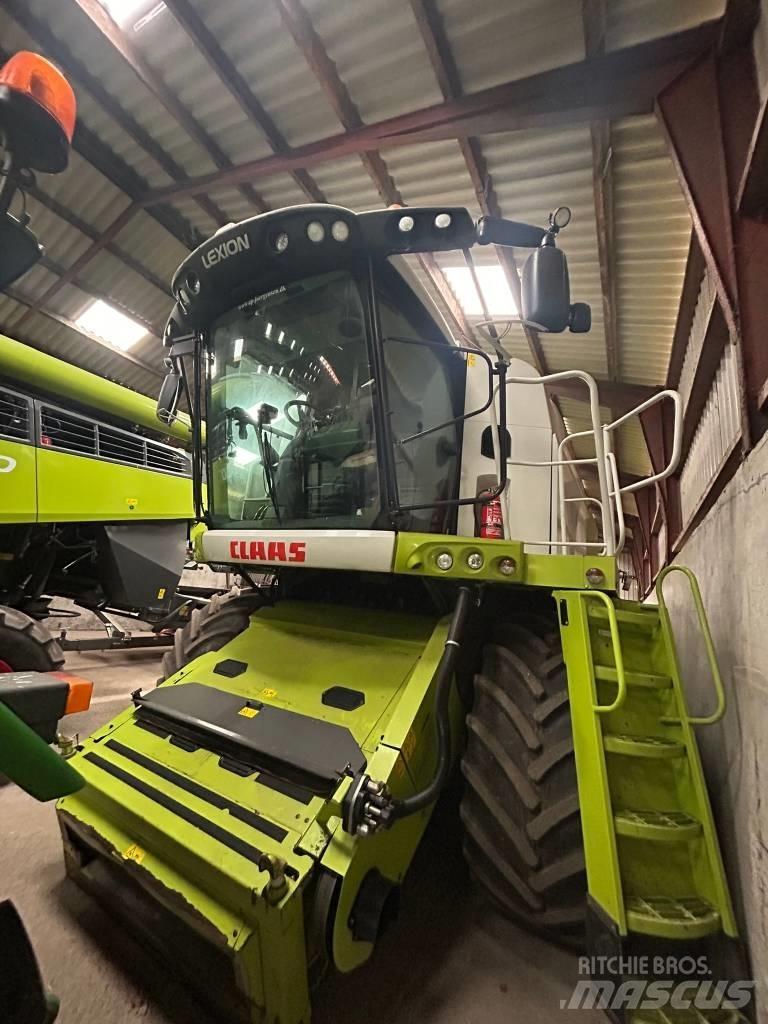 CLAAS Lexion 670 Kombinované zberacie stroje