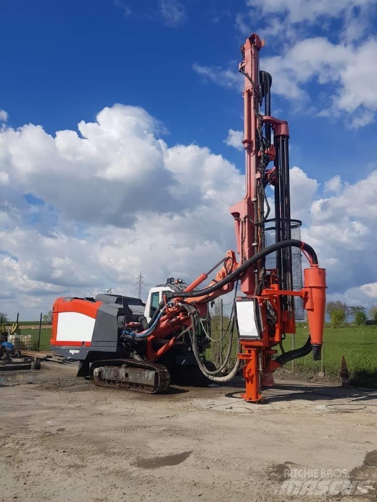 Sandvik DI 550 Povrchové vrtné súpravy