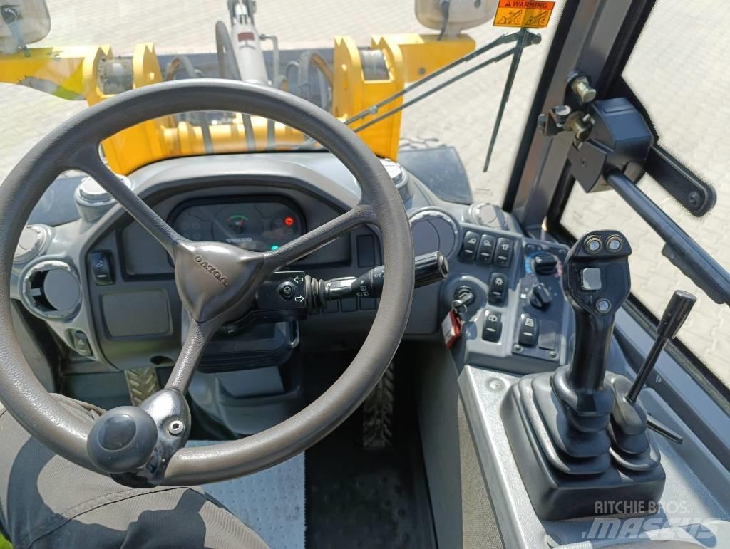Volvo L 25 F Kolesové nakladače