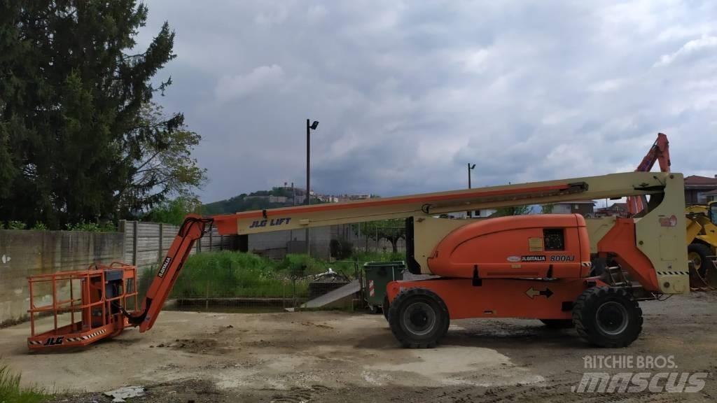 JLG 800 AJ Kĺbové plošiny