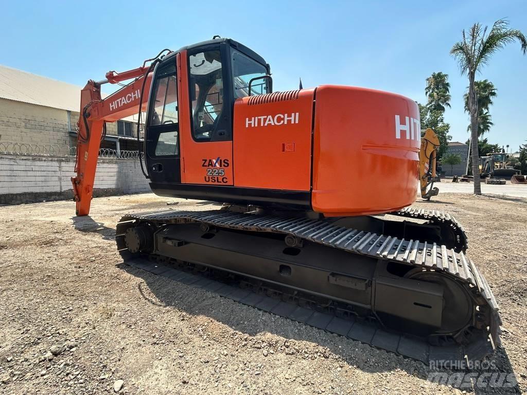 Hitachi ZX 225 Pásové rýpadlá