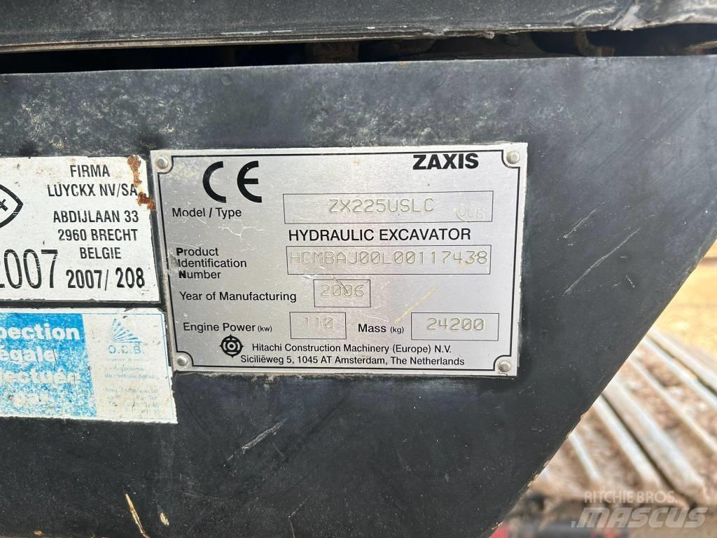 Hitachi ZX 225 Pásové rýpadlá
