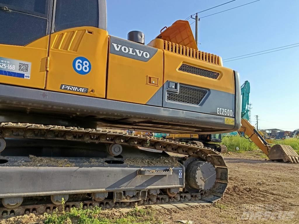 Volvo EC 250 Pásové rýpadlá