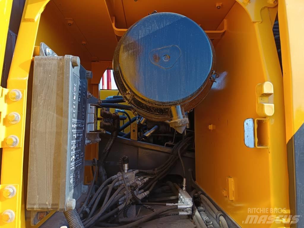 Volvo EC 250 Pásové rýpadlá