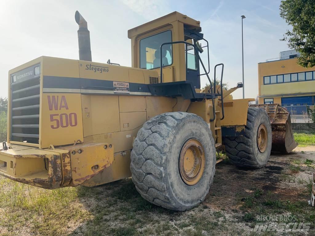 Komatsu WA 500-1 Kolesové nakladače