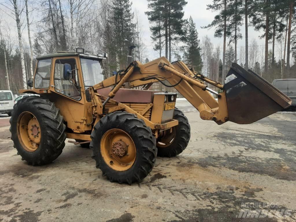 Valmet 702S 4 veto Traktory