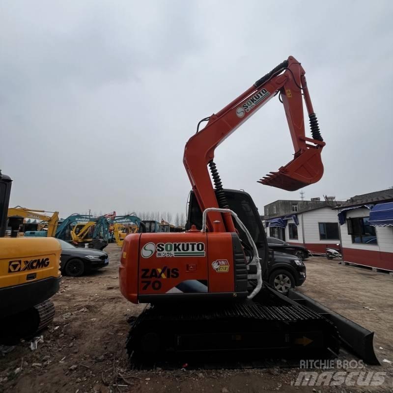 Hitachi ZX 70 Midi rýpadlá 7 t - 12 t