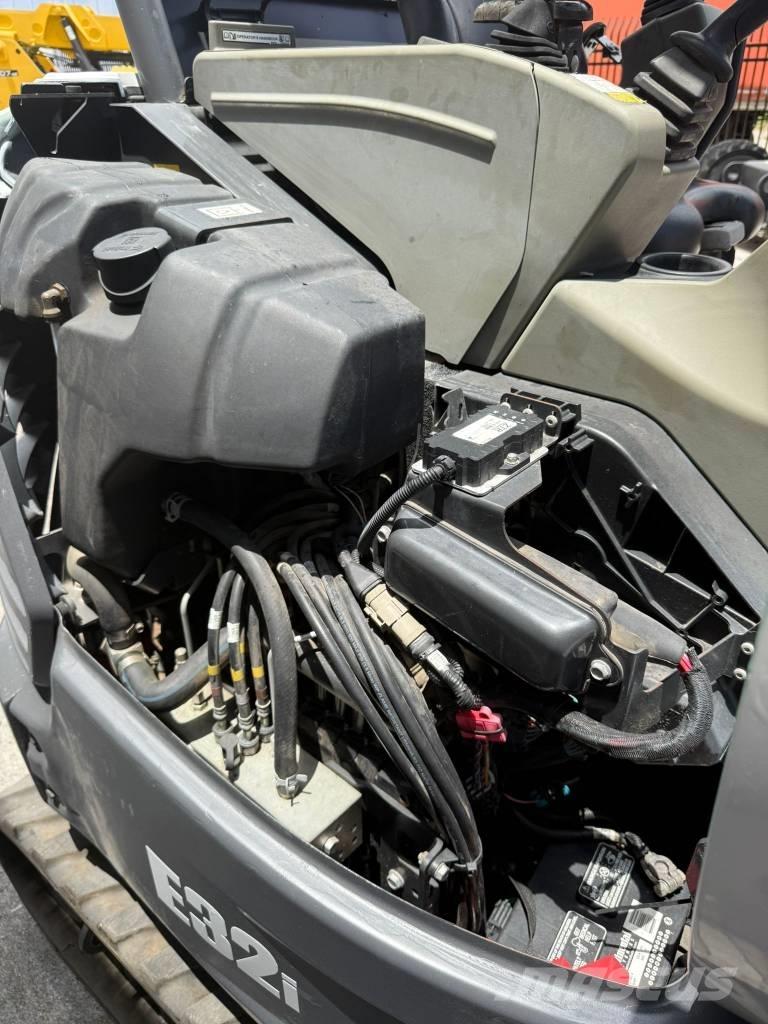 Bobcat E 32i Mini rýpadlá < 7t