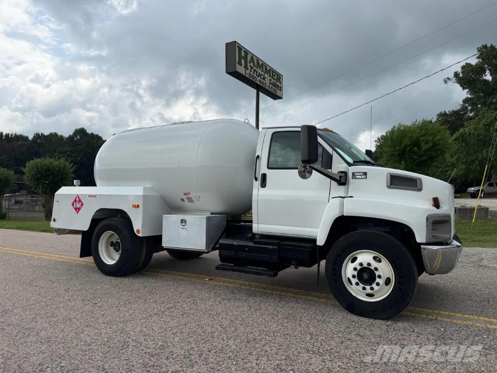 GMC C7500 Cisternové nákladné vozidlá
