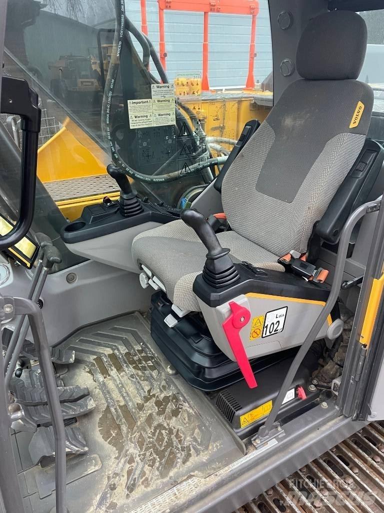 Volvo EC220E Pásové rýpadlá