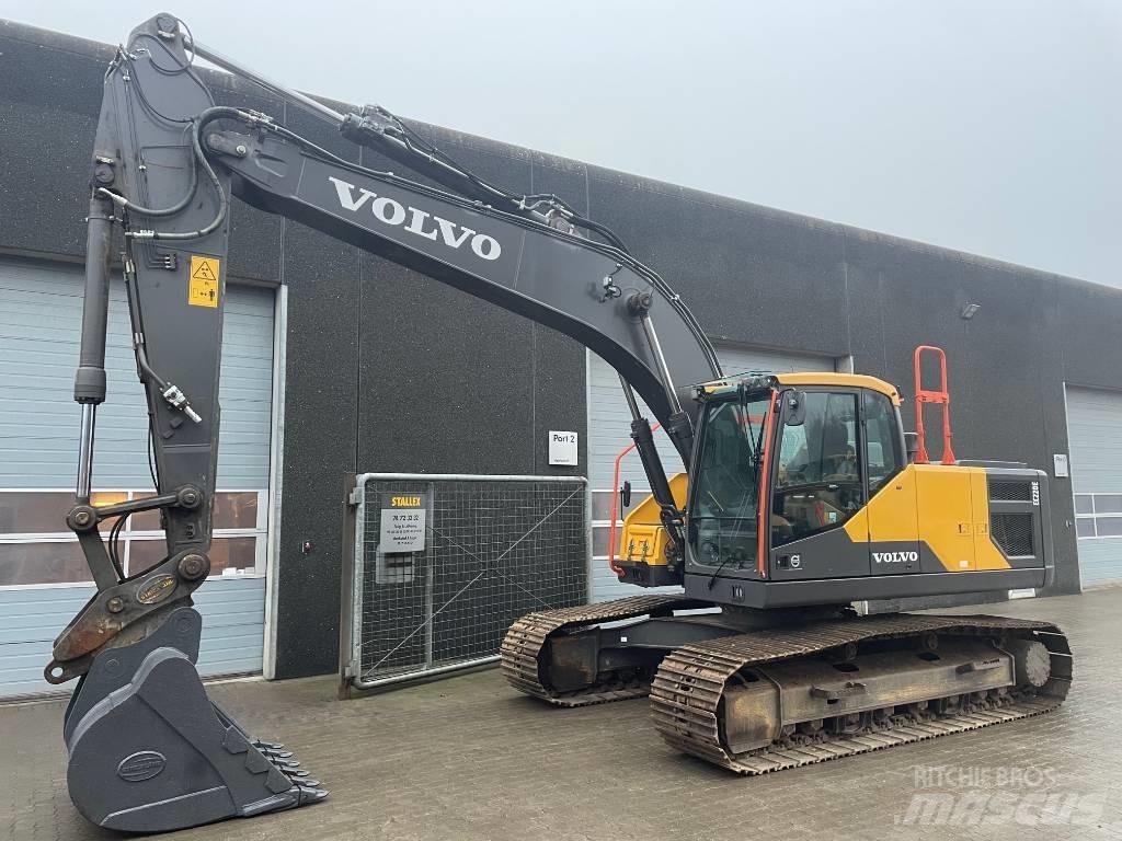 Volvo EC220E Pásové rýpadlá
