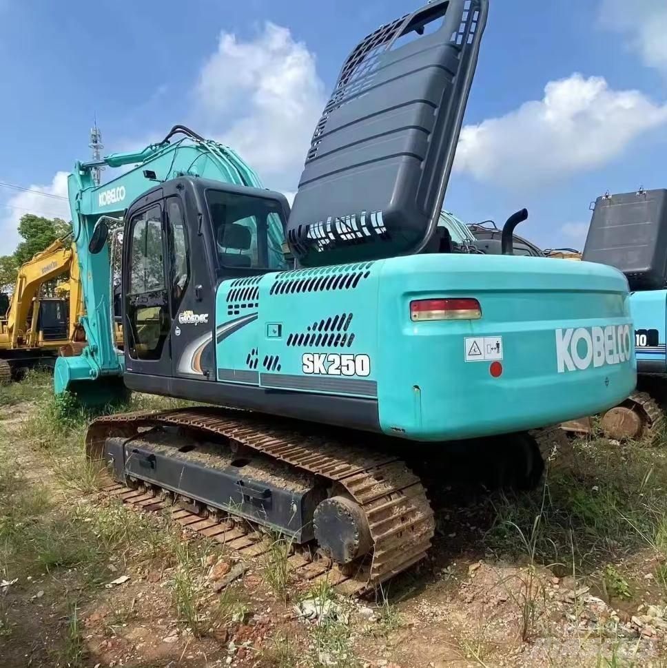 Kobelco SK 250 Pásové rýpadlá