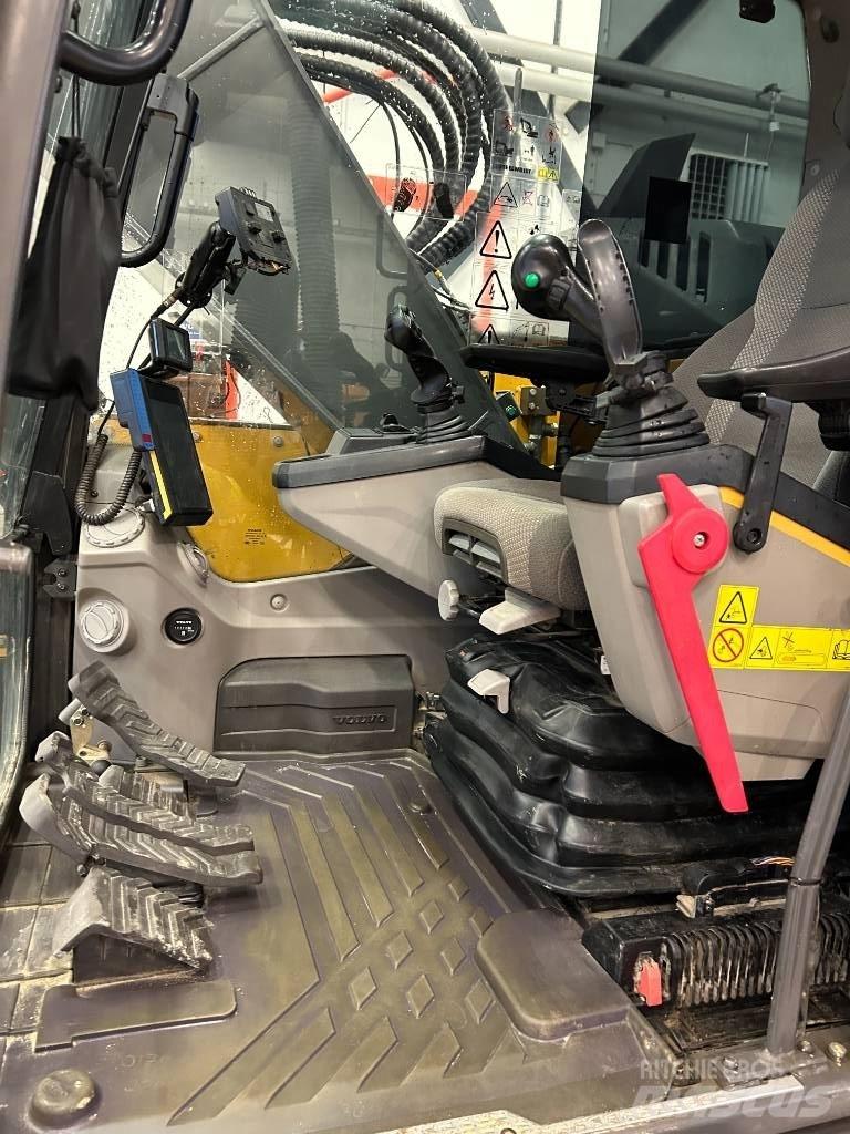 Volvo ECR 235 E Pásové rýpadlá