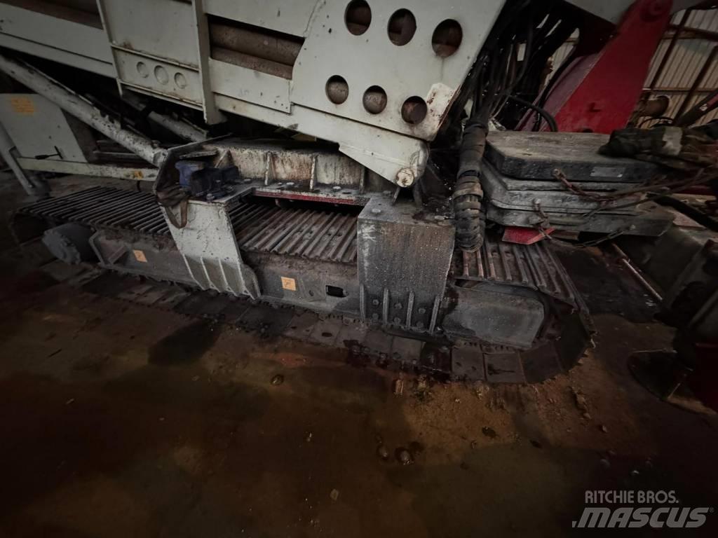 Comacchio MC 900 P Vodné vrtné súpravy