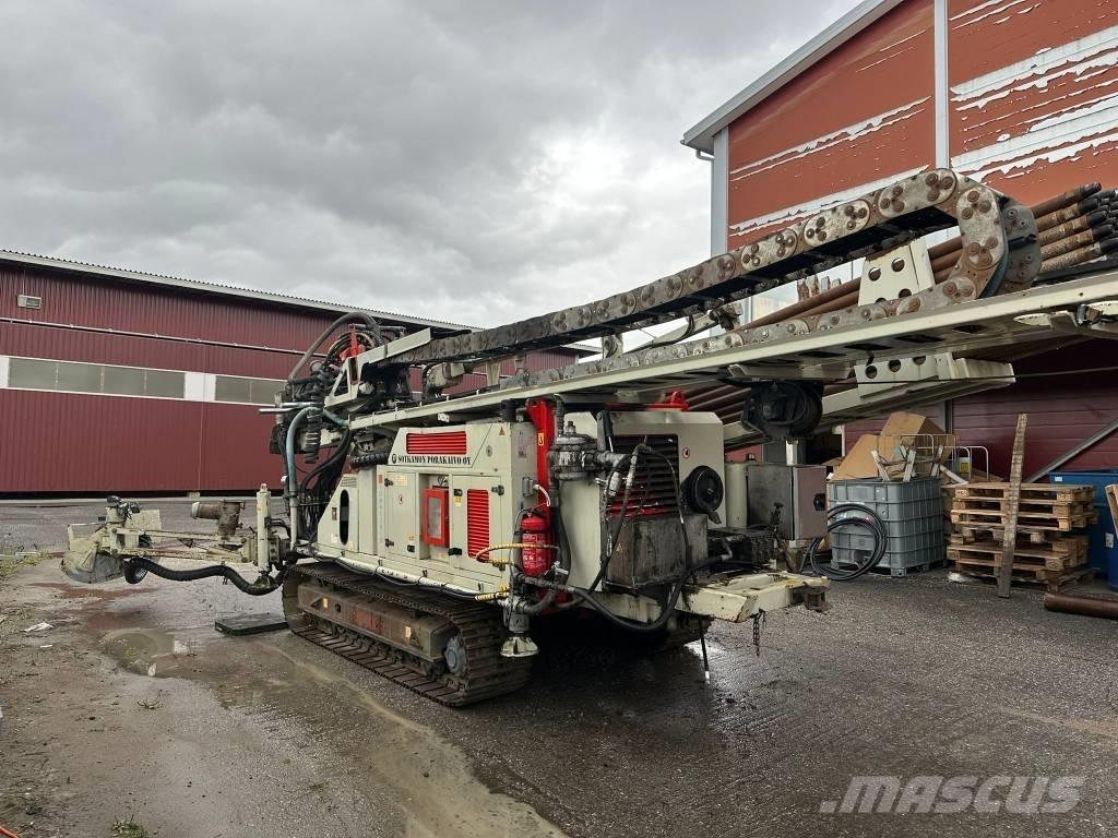 Comacchio MC 900 P Vodné vrtné súpravy