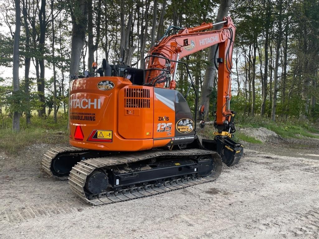 Hitachi ZX 135 US-7 Pásové rýpadlá