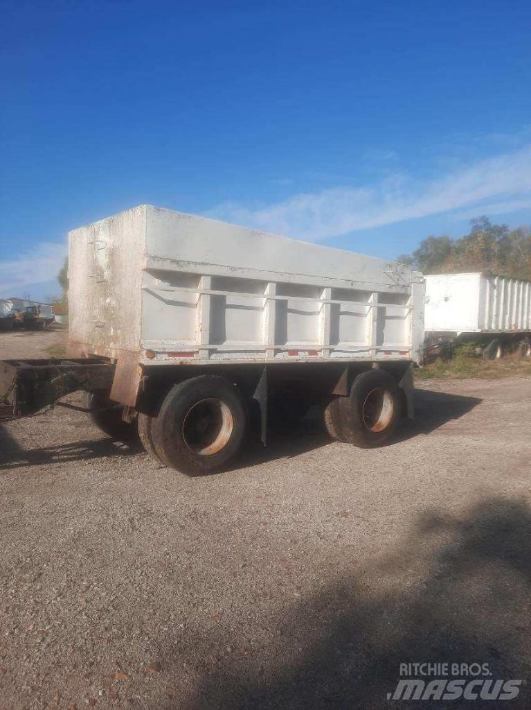 Smith Pup Trailer Vyklápacie prívesy